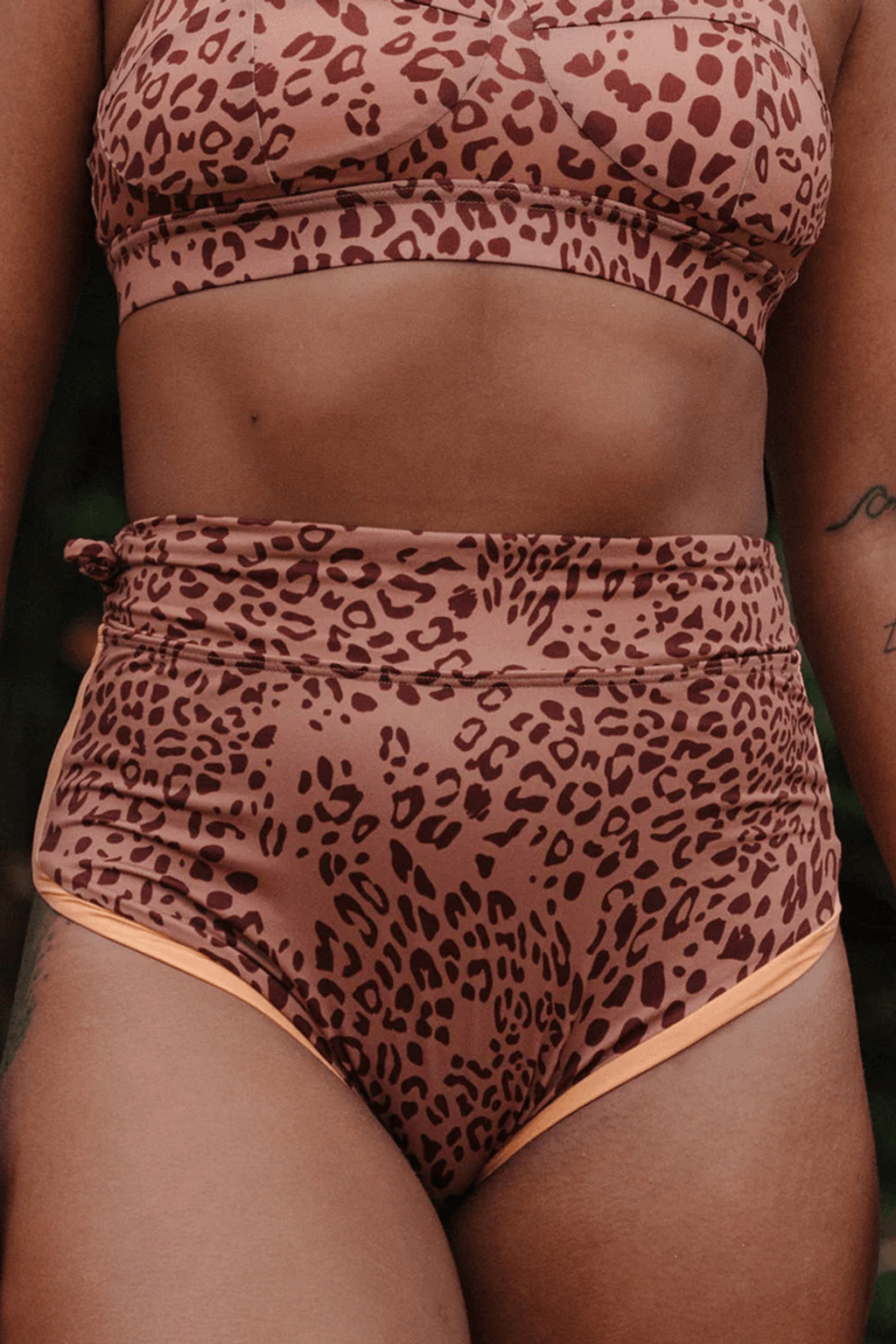 Dkoko Roca Bruja Bottom