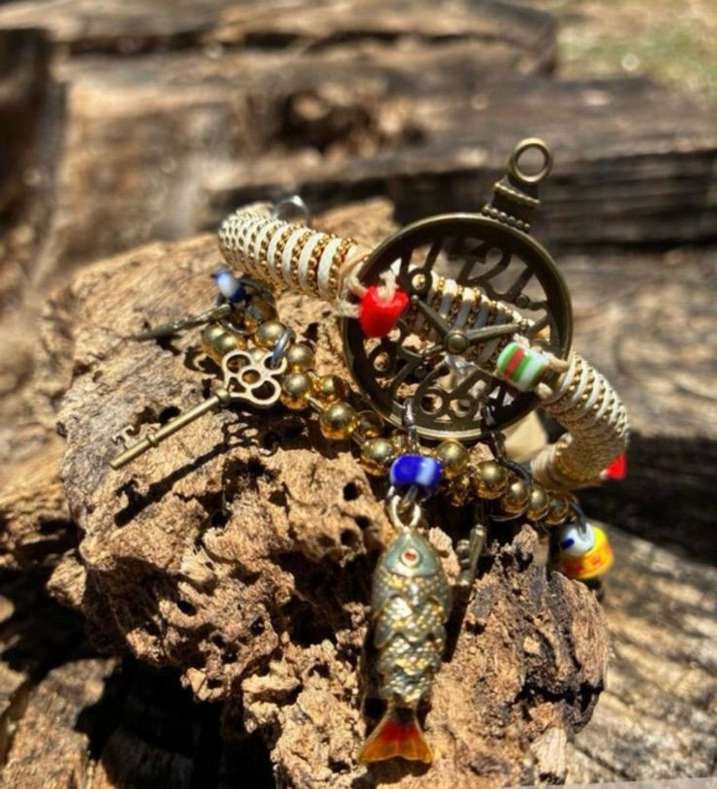 Santa Corona Pulsera Engranajes Pez y Llave Dorados
